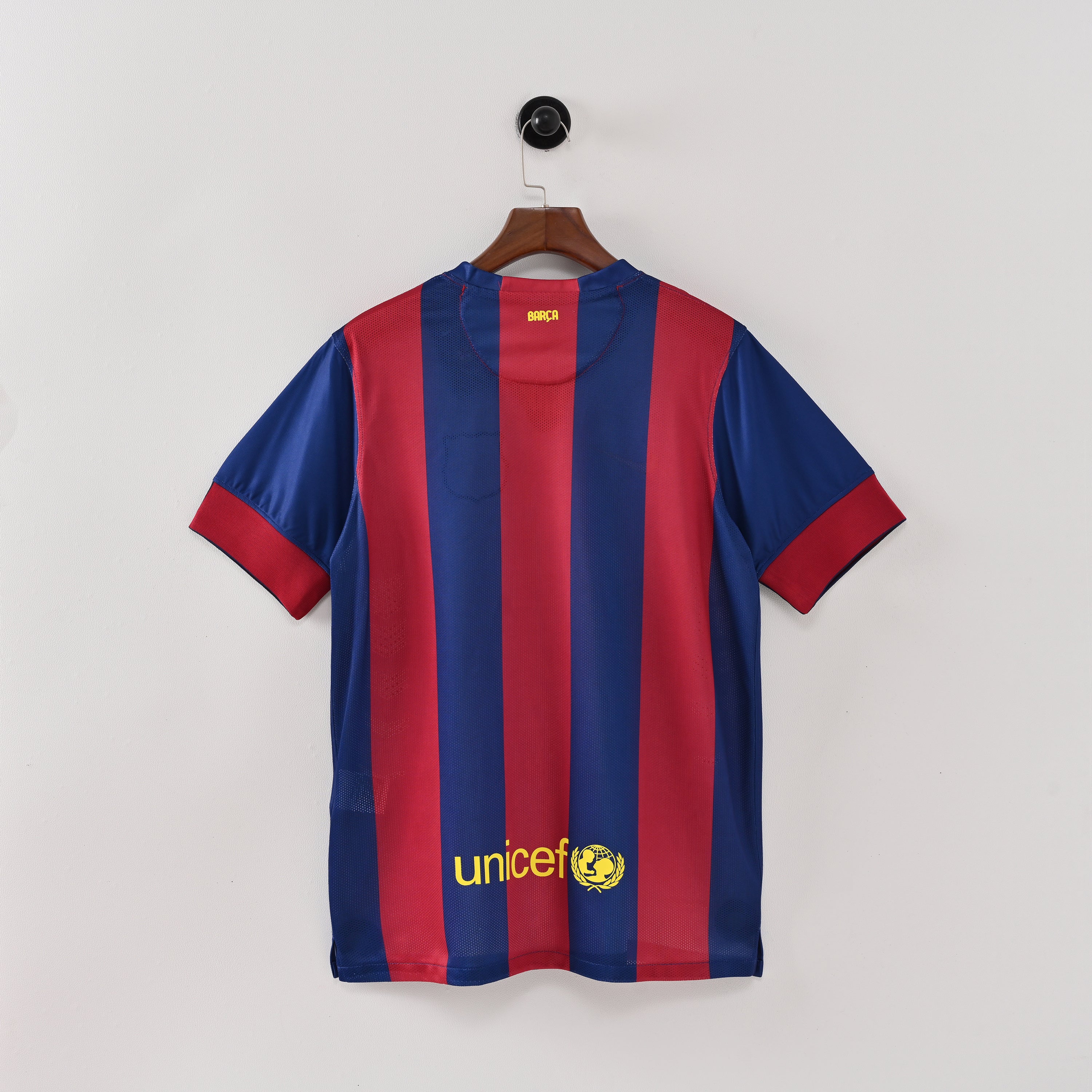 FC Barcelona 2016–17 home jersey