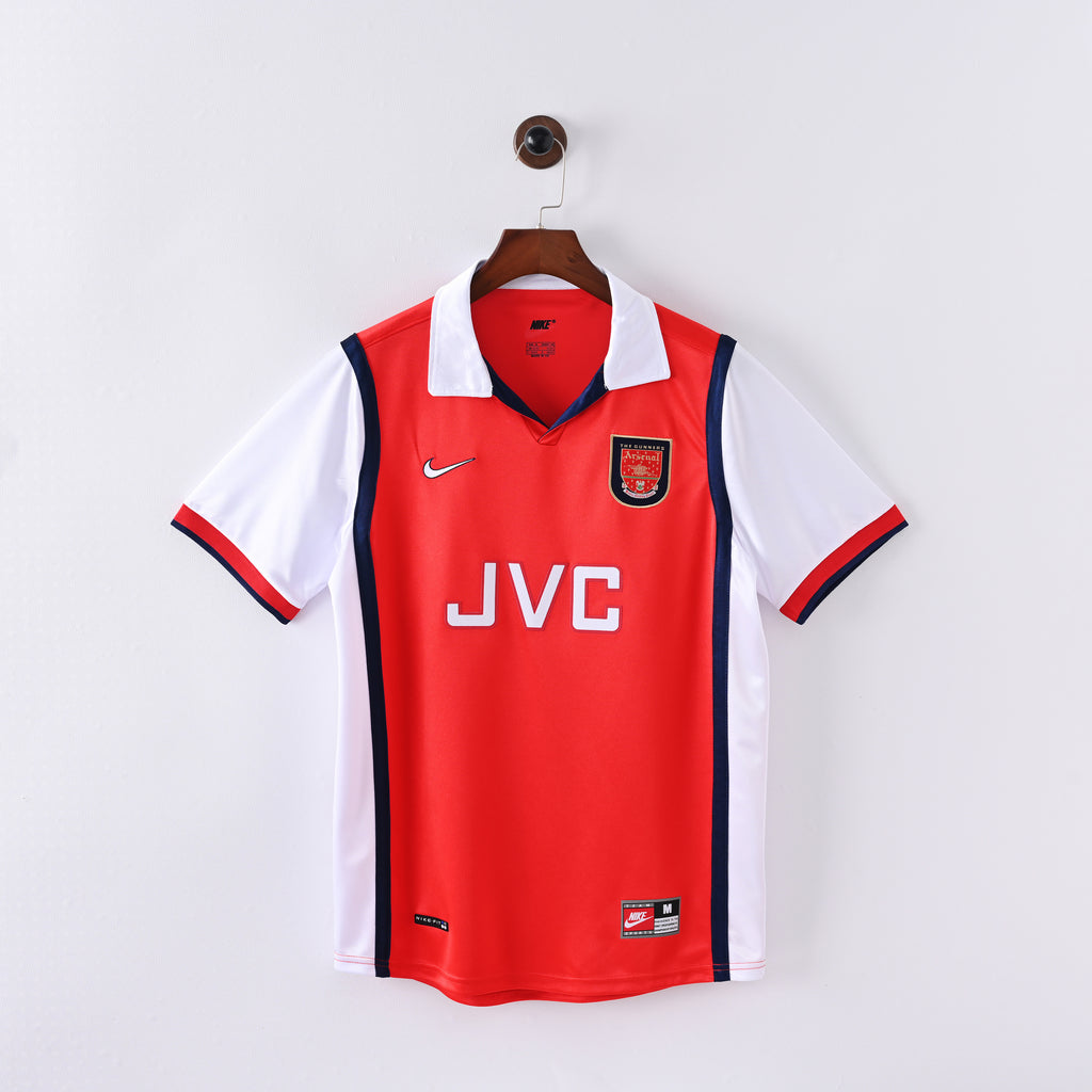 1998-99 Arsenal FC home jersey.